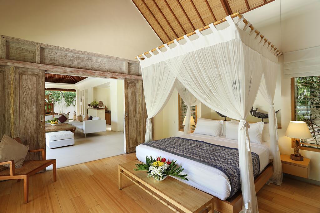 Villa Bali Asri Batubelig Seminyak Rum bild