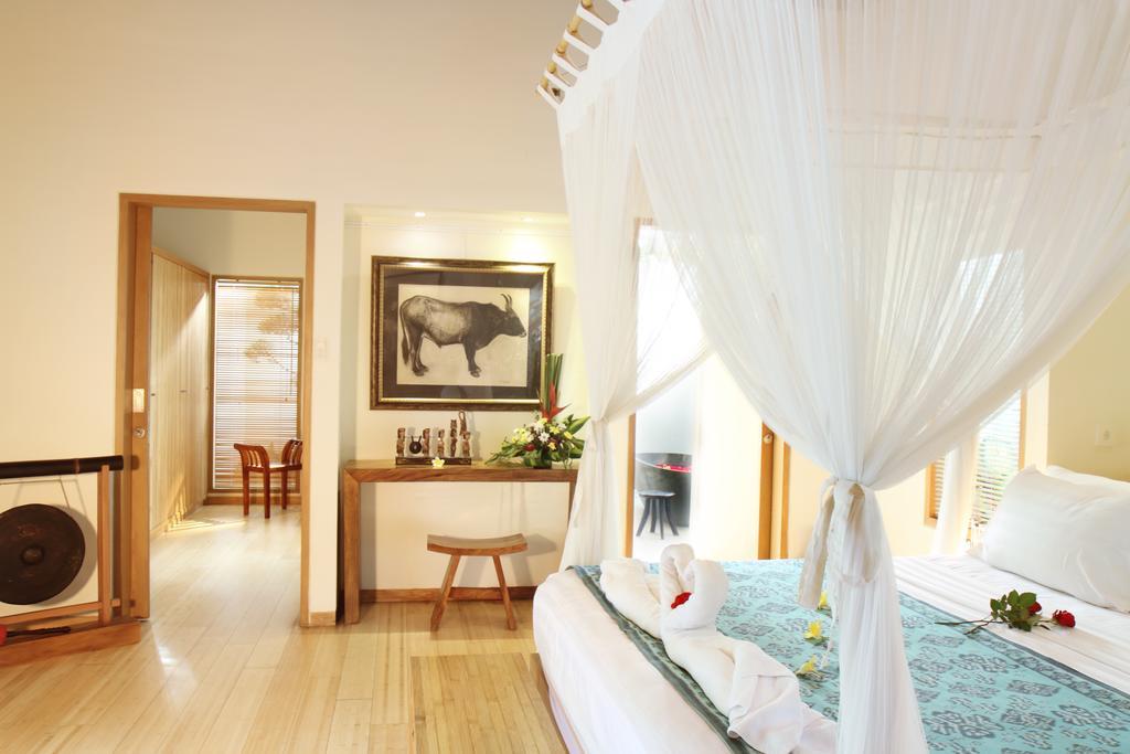 Villa Bali Asri Batubelig Seminyak Rum bild