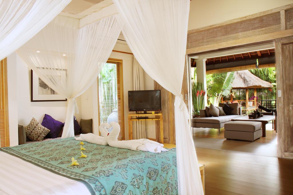 Villa Bali Asri Batubelig Seminyak Rum bild