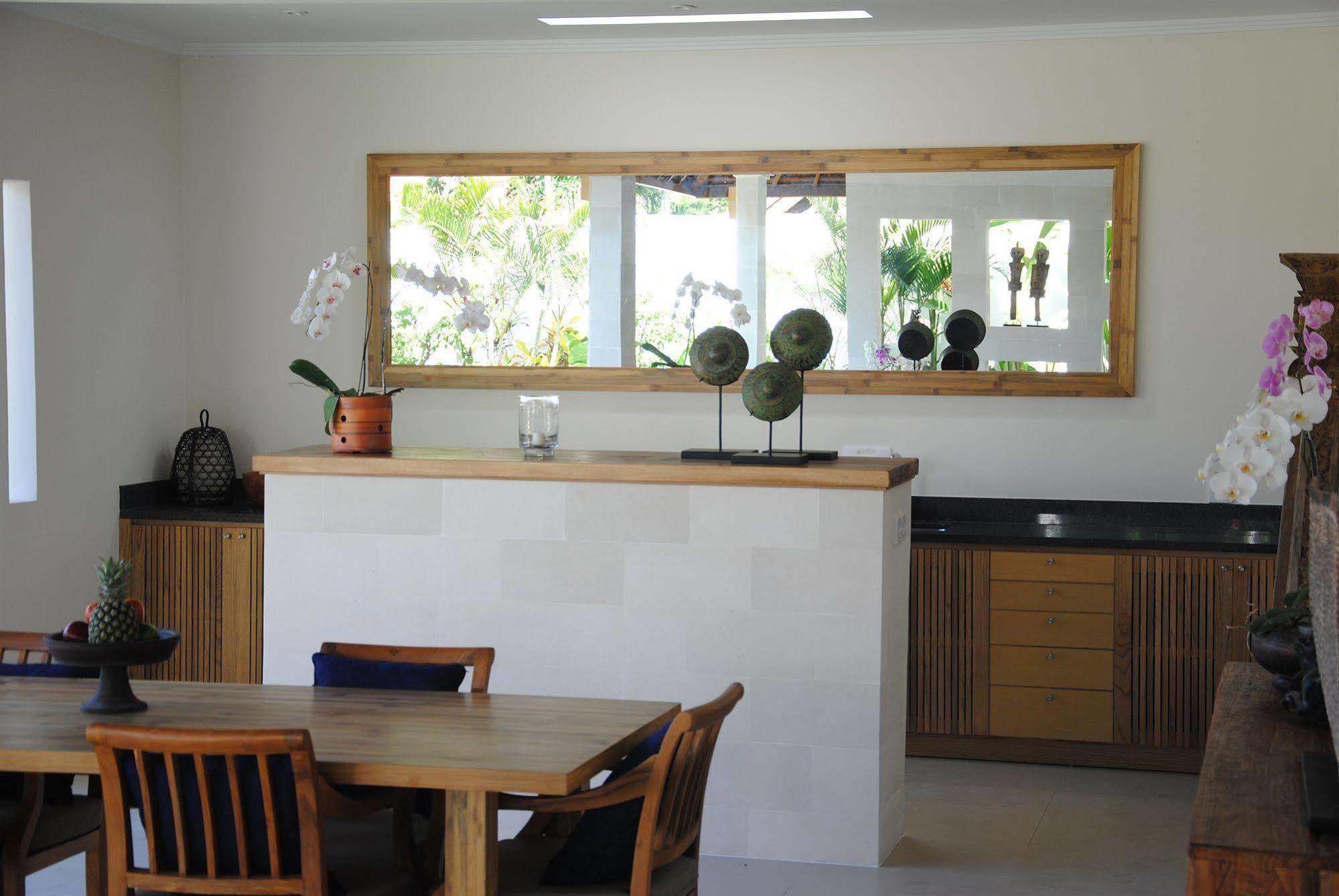 Villa Bali Asri Batubelig Seminyak Exteriör bild